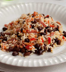 Arroz blanco y frijoles