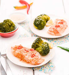 Łosoś na parze po azjatycku