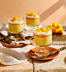 Mango sago pudding