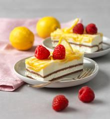 Frischkäse-Zitrus-Milch-Schnitte