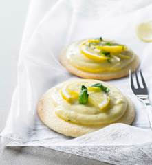 Tarte fine sans gluten citron-basilic