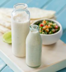 Yoghurt and jalapeño dressing