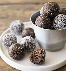 Bolitas de maní y cacao