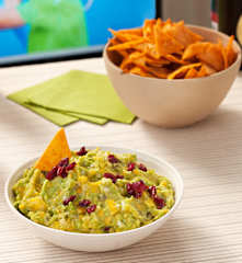 Guacamole mit Mango und Cranberrys