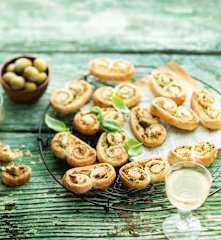 Feuilletés aux olives
