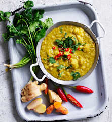 Red lentil cauliflower dahl