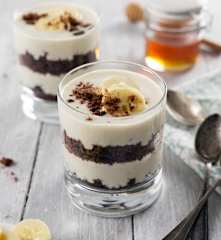 Postre de plátano a capas