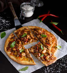 三杯雞披薩