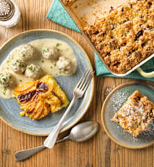 Menü: Faschierte-Bällchen mit Rahmsauce und Erdäpfel-Kürbisgratin; Zwetschkenkuchen