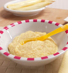 Spargel-Kartoffel-Brei mit Schinken