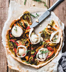 Quiche au brocoli, poivrons grillés et chèvre