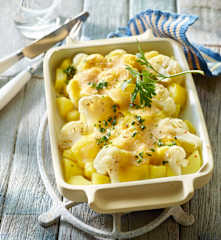 Blumenkohl-Kartoffel-Auflauf mit Parmesan