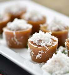 Kue Ko Sui (Steamed Palm Sugar Rice Cake)