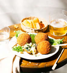 Arancini de espinaca y mozzarella