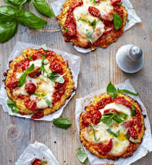 Blumenkohl-Käse-Pizzen