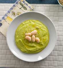 Hummus de mazăre și fasole