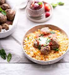 Menù: Polpette di agnello e cous cous piccante; mousse al cioccolato (Bimby Friend)
