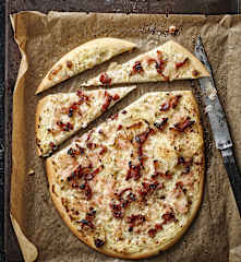 Tarte flambée au lard