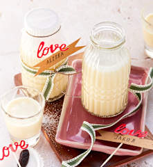 Weißer Schokoladenlikör mit Tonkabohne