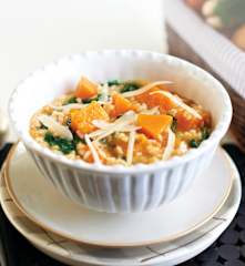 Risoto de abóbora, tomate seco e espinafres