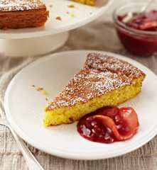 Reiskuchen mit Apfel-Preiselbeer-Kompott