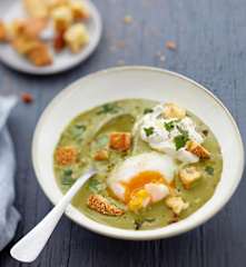 Œuf mi-mollet aux épinards