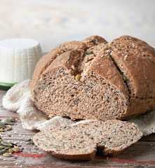 Pane integrale ai semi vari