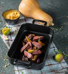 Rehmedaillons mit Kürbis-Crumble