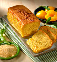 Plumcake pesche e farro con latte di soia