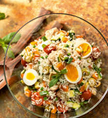 Salade de riz au thon et aux œufs