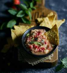 Erdbeer-Avocado-Salsa