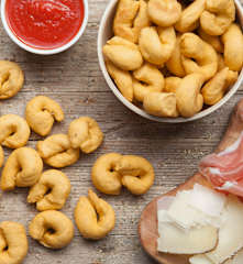 Taralli alla pizzaiola