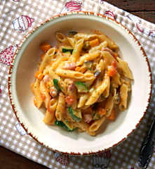 Penne and vegetables