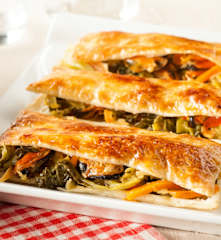 Hojaldre de mejillones y verduras