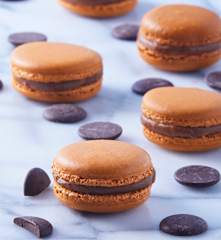 Macarrones con merengue suizo