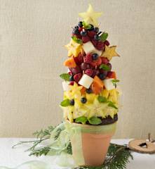 Árbol de Navidad con fruta natural