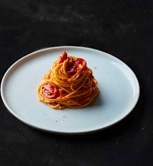 Pasta al pomodoro e peperoni