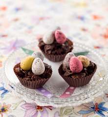 Mini ninhos de chocolate