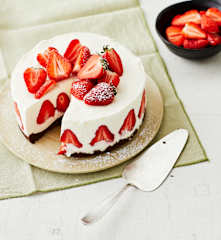 Erdbeer-Panna-Cotta-Torte