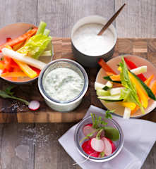 Gemüsesticks mit zweierlei leichten Dips