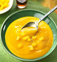 Soupe de mangue au sirop d'érable et anis vert
