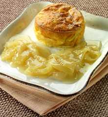 Timballini di sedano con cipolle fondenti