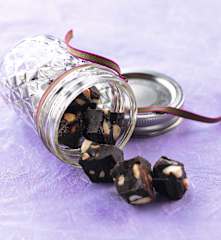 Bonbons au chocolat et aux fruits secs