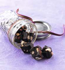 Bonbons au chocolat et aux fruits secs