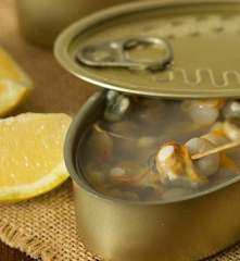 Berberechos al natural con limón