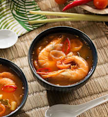 Sopa agridulce de langostinos (Tom Yum Goong) - Tailandia