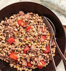 Σαλάτα με μαυρομάτικα φασόλια και τόνο