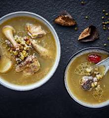 绿豆红枣老鸽汤