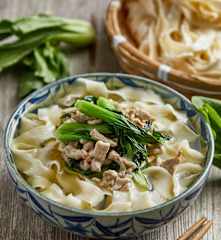 鸡毛菜肉丝浇头