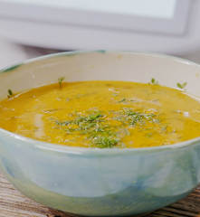 Makedon Usulü Mantar Çorbası